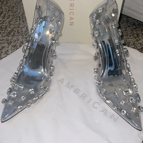 These Good American heels are the glitziest, glammest, hottest shoes yet. - Picture 9 of 10